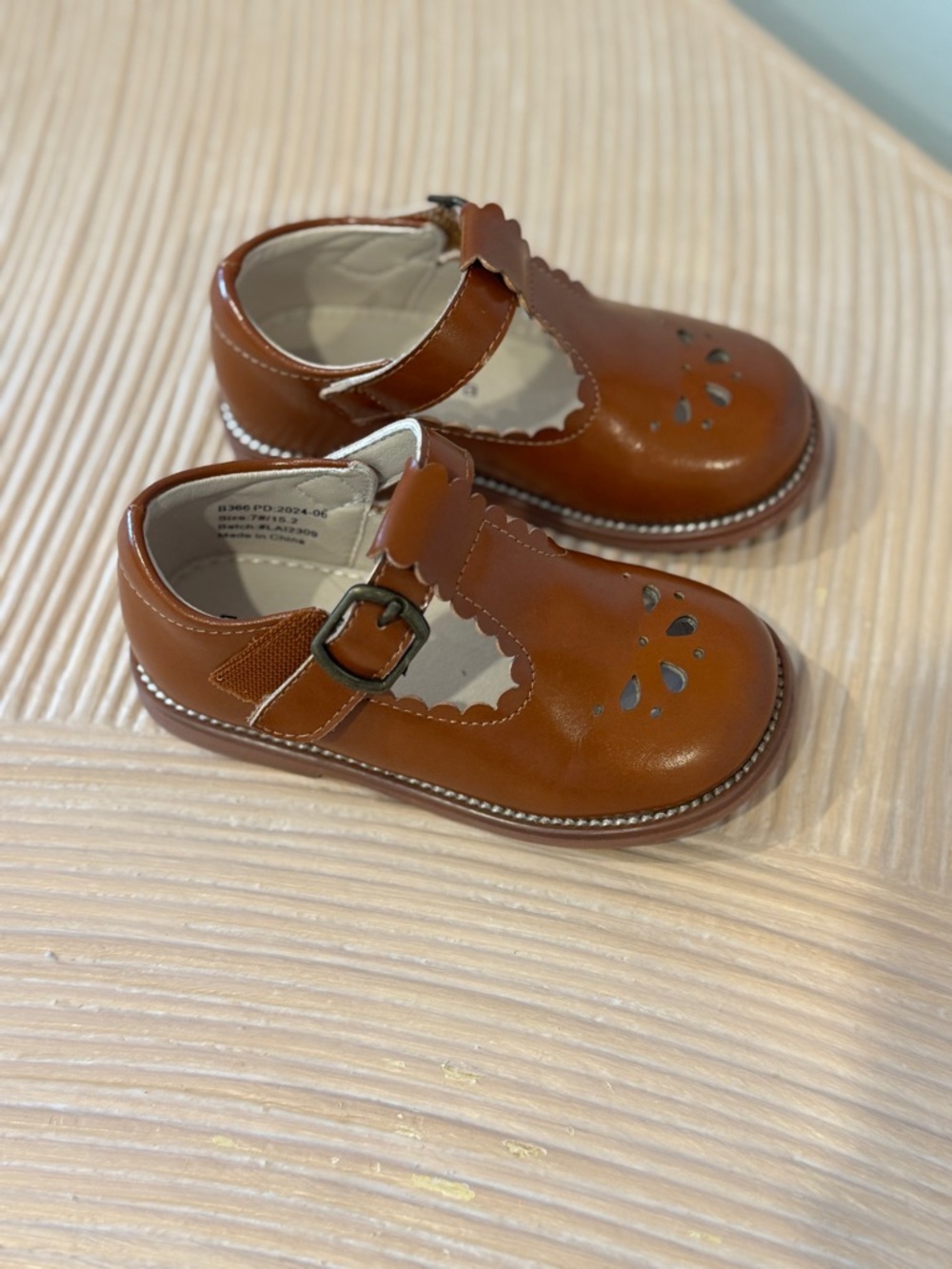 Felix & Flora Mary Janes Classic Brown Leather Kids Shoes Church (size 7)